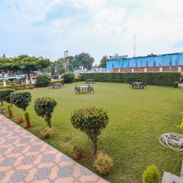 Best Hotel in Ayodhya: Hotel Trimurti - Image 6
