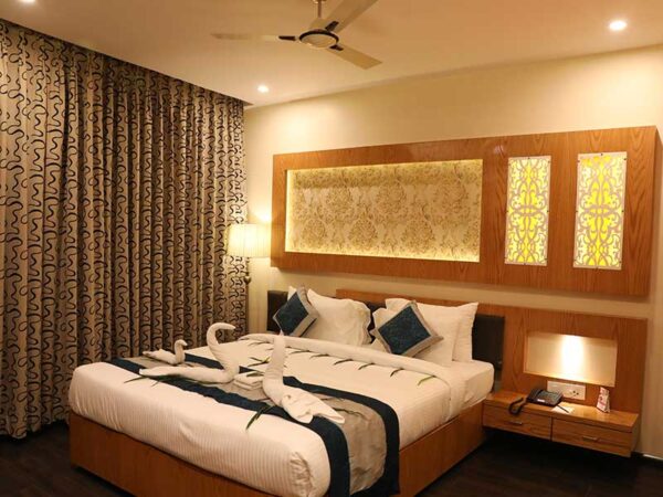 Best Hotel in Varanasi : Hotel Tridev - Image 10