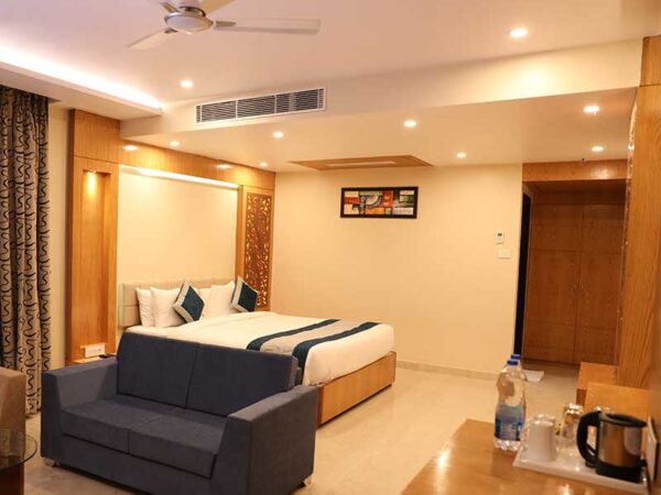 Best Hotel in Varanasi : Hotel Tridev - Image 7